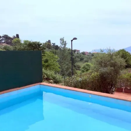 Casa Con Vista E Piscina Nyaraló